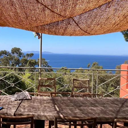 Li Maiou Beautiful Sea View Property, Very Quiet