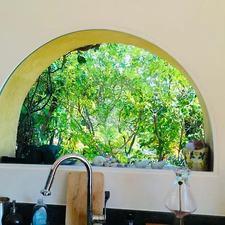 Li Maiou Beautiful Sea View Property, Very Quiet